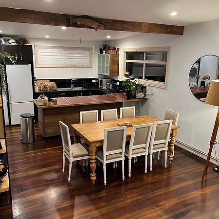Base Camp Cottage Таупо Экстерьер фото